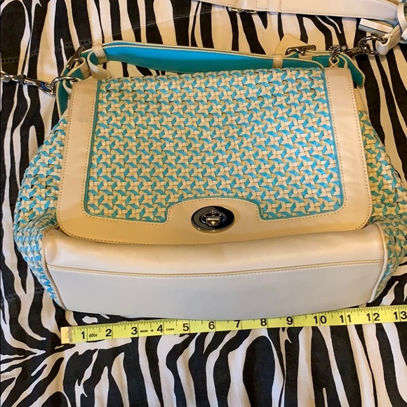 Leather Coach shoulder handbag and crossbody. - Picture 6 of 8